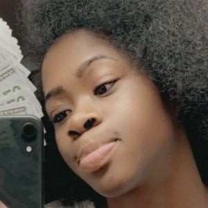 I'Yona Bradshaw image 4