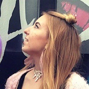 Izabela Zabielska, 23 (TikTok Star)