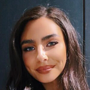 Izabella Angus, 29 (Stylist)