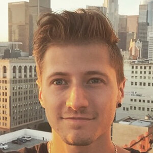 Izzi, 32 (YouTube Star)