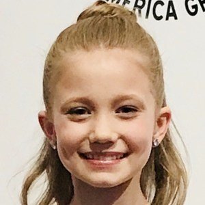 Izzy Howard image 8