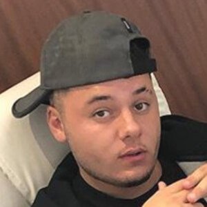 J2hundred, 23 (TikToker)