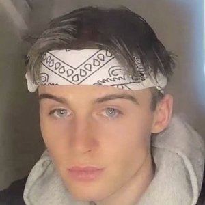 Jack Catney, 23 (TikTok明星)