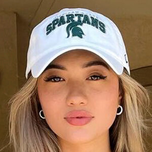 Jackie Curtis image 3