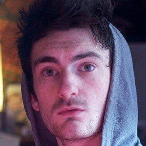 Jacko Hooper, 33 (流行歌手)