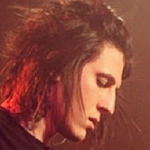 Jacky Vincent, 36 (吉他手)