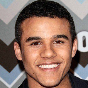 Jacob Artist, 31 (Actor de Televisión)