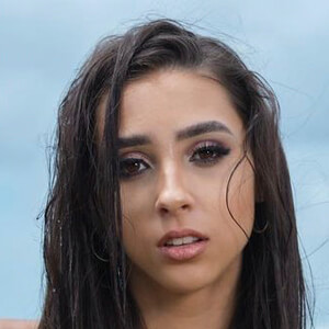 Jade Syrett image 15