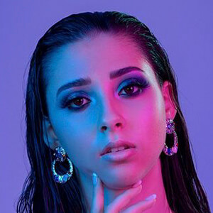 Jade Syrett image 4