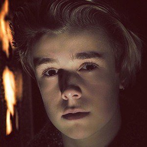 Jaden Bojsen, 25 (DJ)