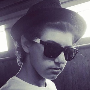 Jag Bentley, 23 (Cantante pop)