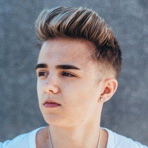 Jake Mitchell, 25 (YouTube Star)