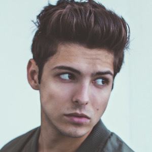 Jake Ryan, 31 (Ngôi sao Instagram)