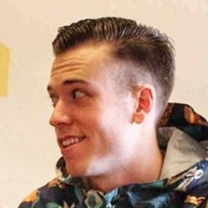 JakenBakeLIVE (Twitch Star) - Age, Birthday, Bio, Facts, Family, Net