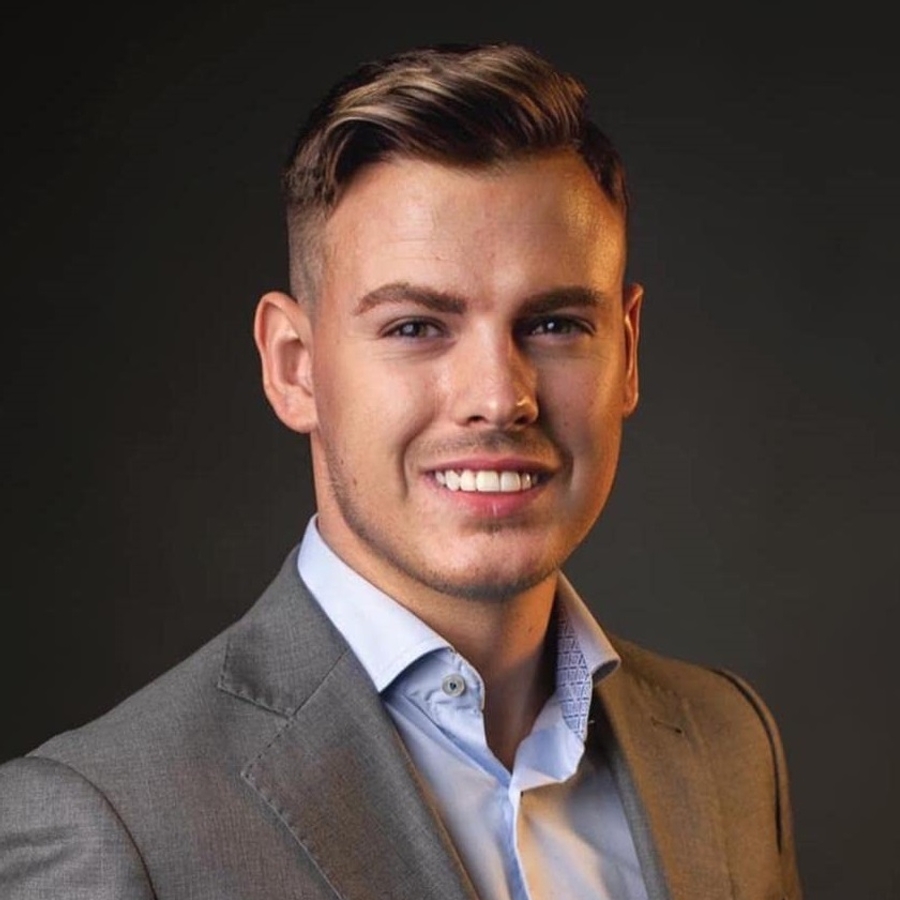 James Blake (Entrepreneur) - Age, Birthday, Bio, Facts, Family, Net