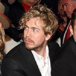 James Bourne, 40 (Cantante Pop)