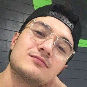 James Burn, 32 (YouTube-ster)