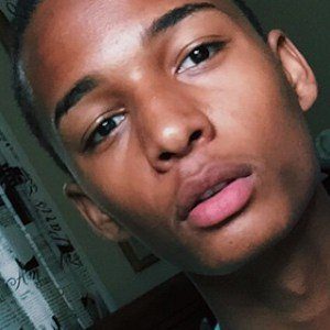 James Butler, 27 (YouTube-ster)