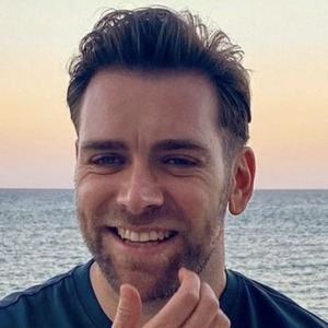 James Cooper, 41 (Hôte de podcast)