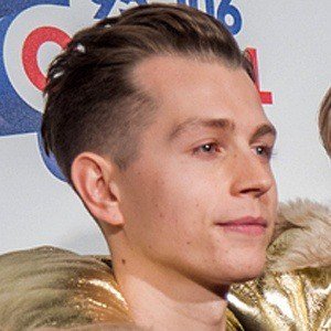 James McVey, 32 (吉他手)