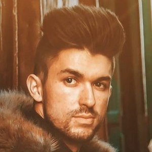 Jamie Drake, 31 (YouTube Star)