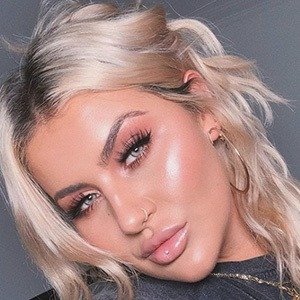 Jamie Genevieve, 32 (YouTube Star)