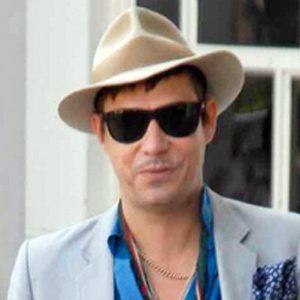 Jamie Hince, 56 (朋克歌手)