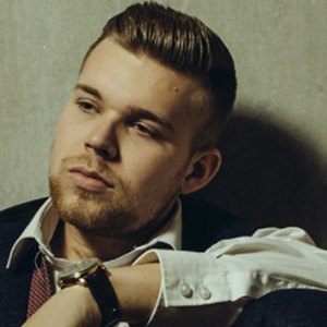 Jamie Johnson, 31 (Pop Singer)