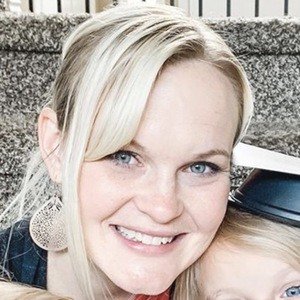 Jamie Yeager image 7