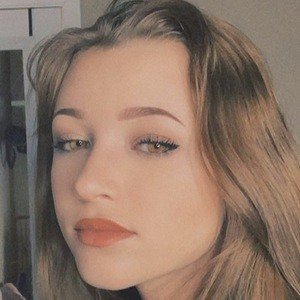 Jana Paige, 24 (TikTok Star)