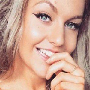 Jane Campbell, 32 (Instagram Star)