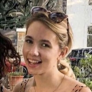 Jane Gann, 20 (TikTok Star)