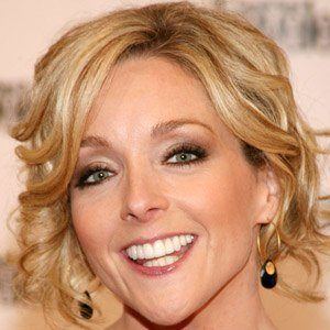 Jane Krakowski, 55 (电视女演员)