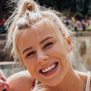 Jane Williamson, 29 (YouTube Star)