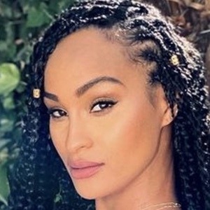 Janeisha John, 36 (Modella)