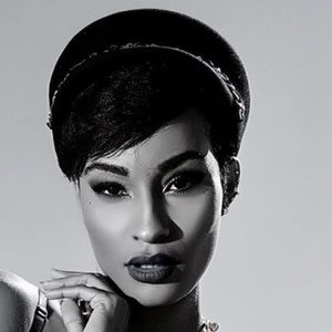 Janeisha John, 36 (Model)