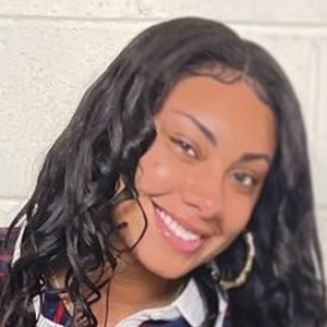Janell Rizado image 3