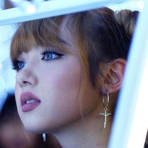 Jannine Weigel image 6