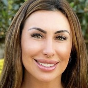 Jaque Khury, 41 (Journalist)