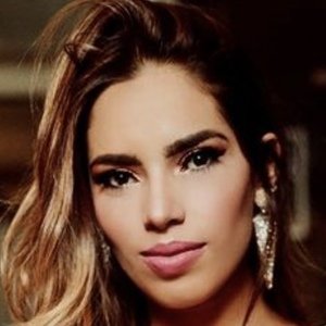 Jasia Flores image 4