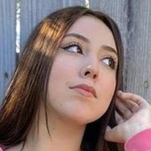 Jasline jasline_and_jocy, 22 (TikTok Star)