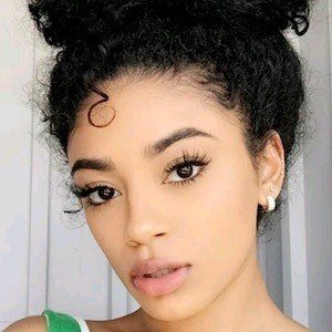 Jasmine Brown, 30 (Modella)