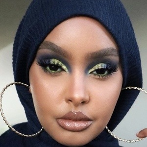 Jasmine Egal image 8