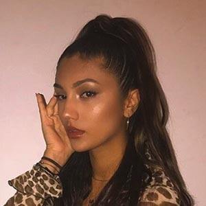 Jasmine Gaziza Müller, 27 (YouTube Star)