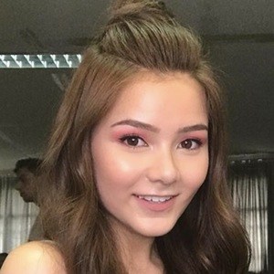 Jasmine Henry, 21 (流行歌手)