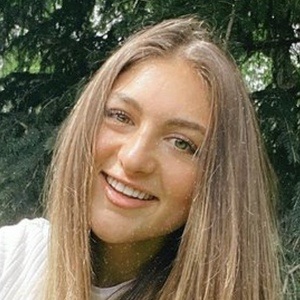 Jasmine Mihu image 3