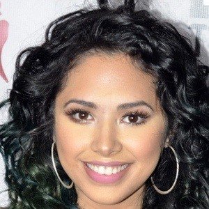 Jasmine Villegas, 31 (R&B певец)
