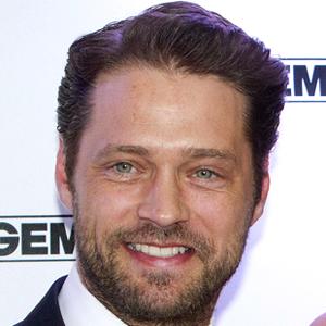 Jason Priestley image 6