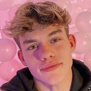 Jason Verspaget image 6