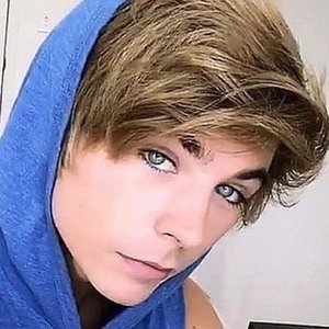 Javi Luna, 30 (TV Actor)